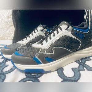 Salvatore Ferragamo Men Sneakers .